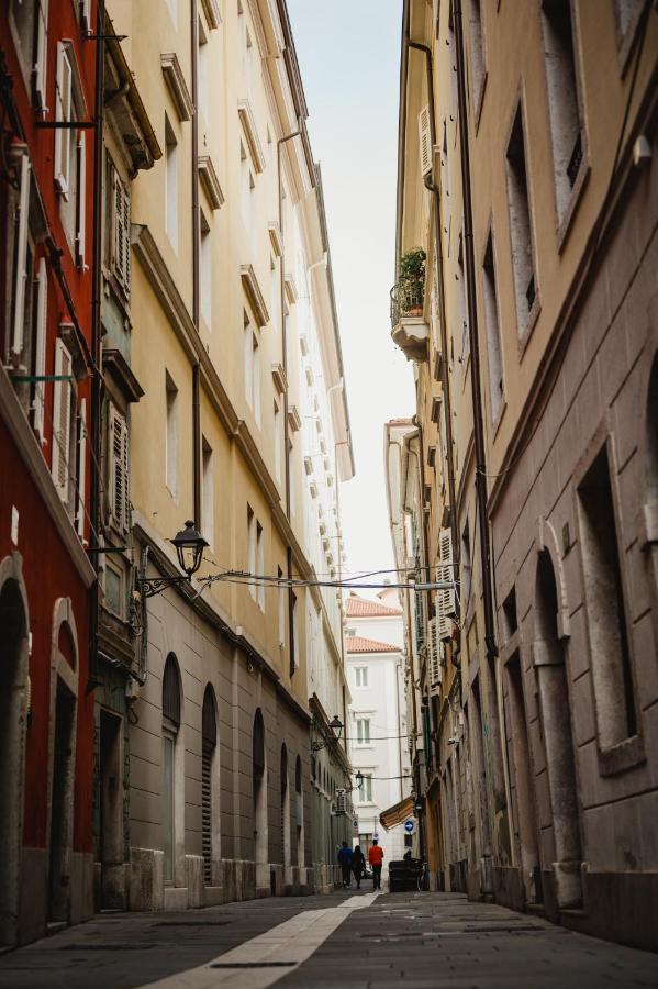 Monolocale Marino In Centro Storico Apartment Triest Exterior foto