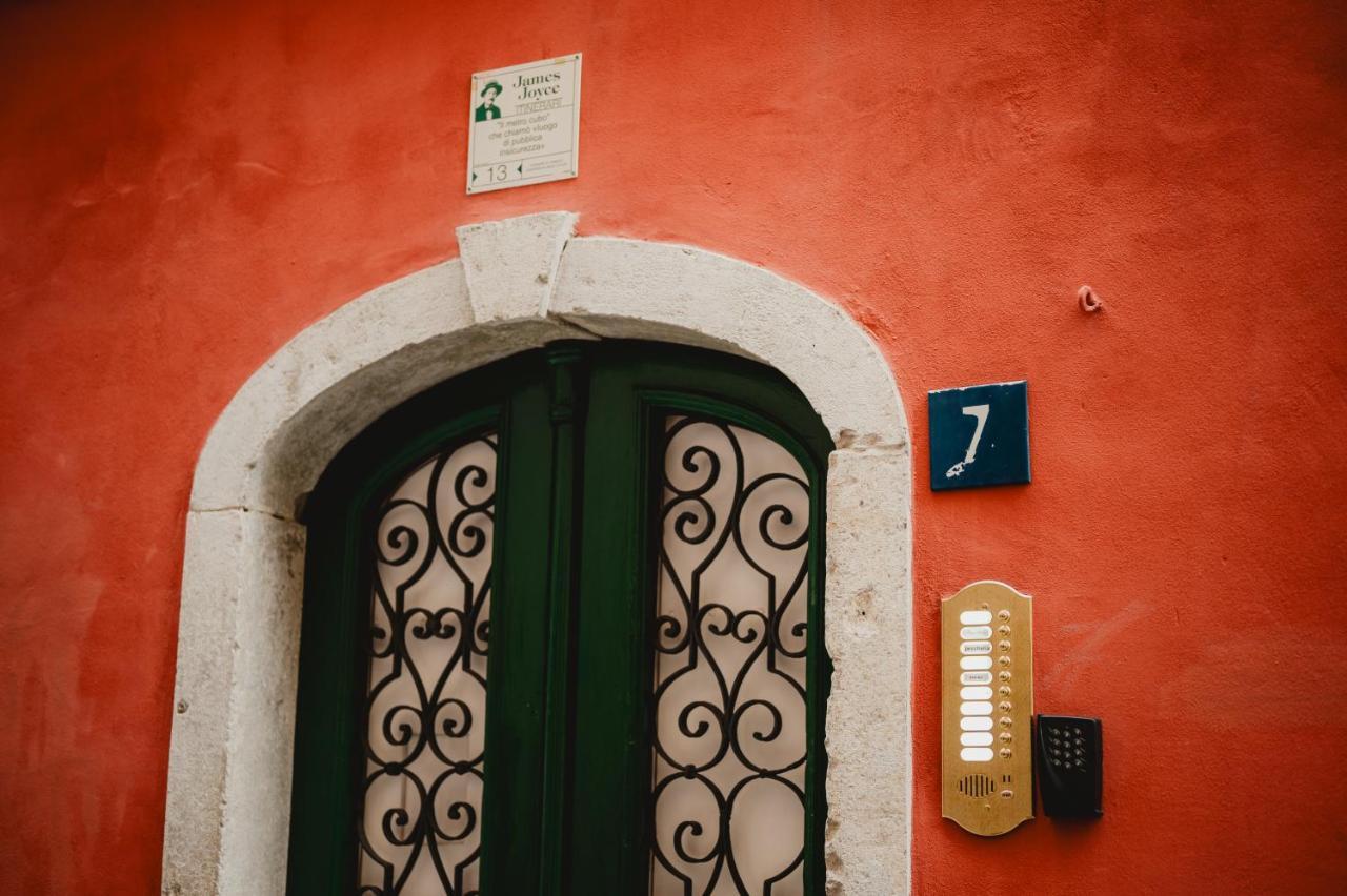 Monolocale Marino In Centro Storico Apartment Triest Exterior foto